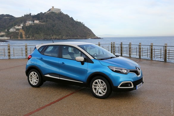 Аренда автомобиля Renault Kaptur в Санкт-Петербурге