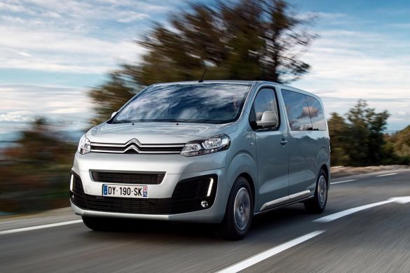 Аренда автомобиля Citroen Spacetourer NEW в Санкт-Петербурге